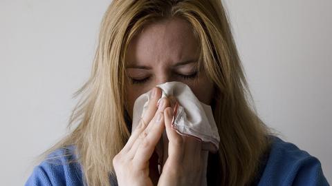 هل لقاح الإنفلونزا الموسمية يضعف مناعة الجسم؟